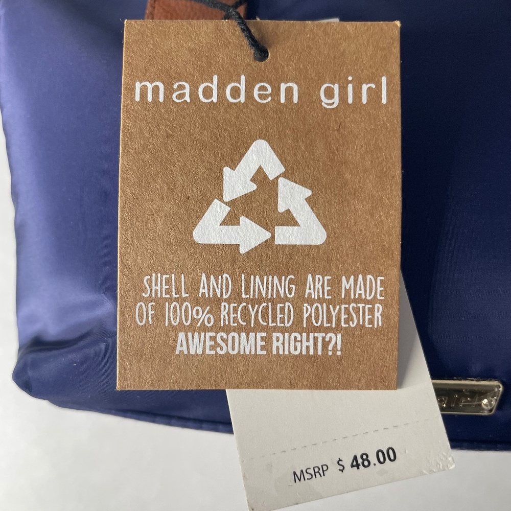 Madden Girl Mini Tote Navy with Tan Straps New with Tags (NWT) w Bag Charms - Picture 8 of 8